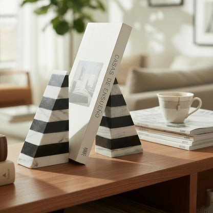 Portalibro PirÃ¡mide Bicolor de MÃ¡rmol â€“ 18 cm | Blanco & Negro