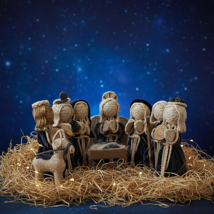 Nacimiento de Yute Gris â€“ 15 cm