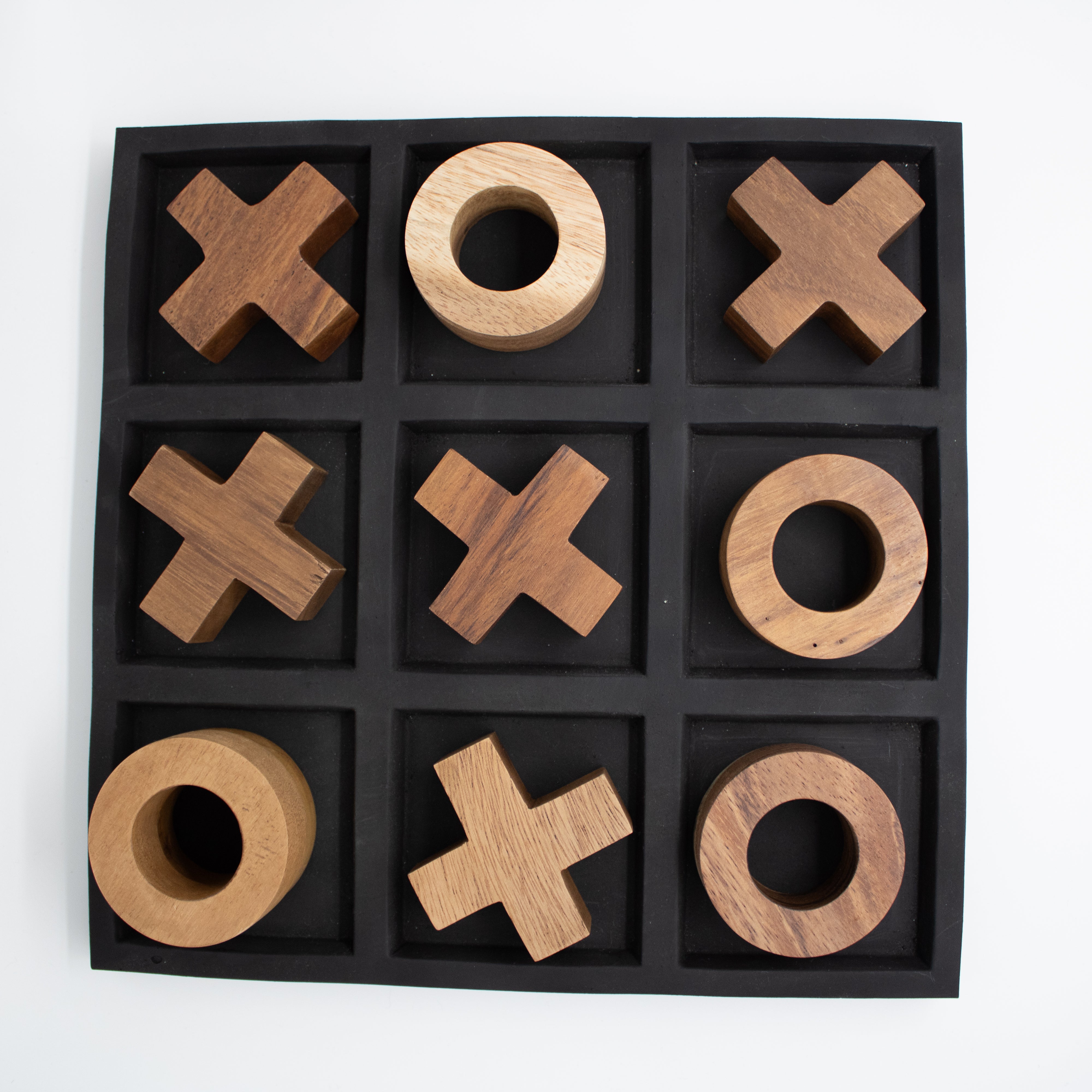 Juego de Gato Decorativo Concreto Negro con Madera â€“ 30 cm