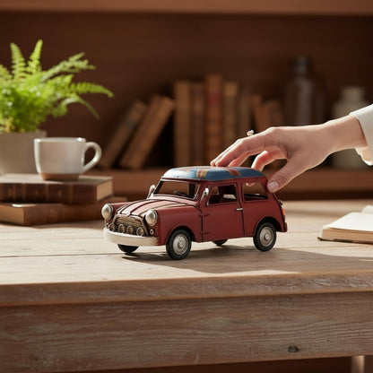 Auto Antiguo Mini Decorativo â€“ 16 cm