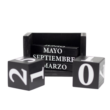 Calendario Negro Nandos  15 cm | Madera de Encino