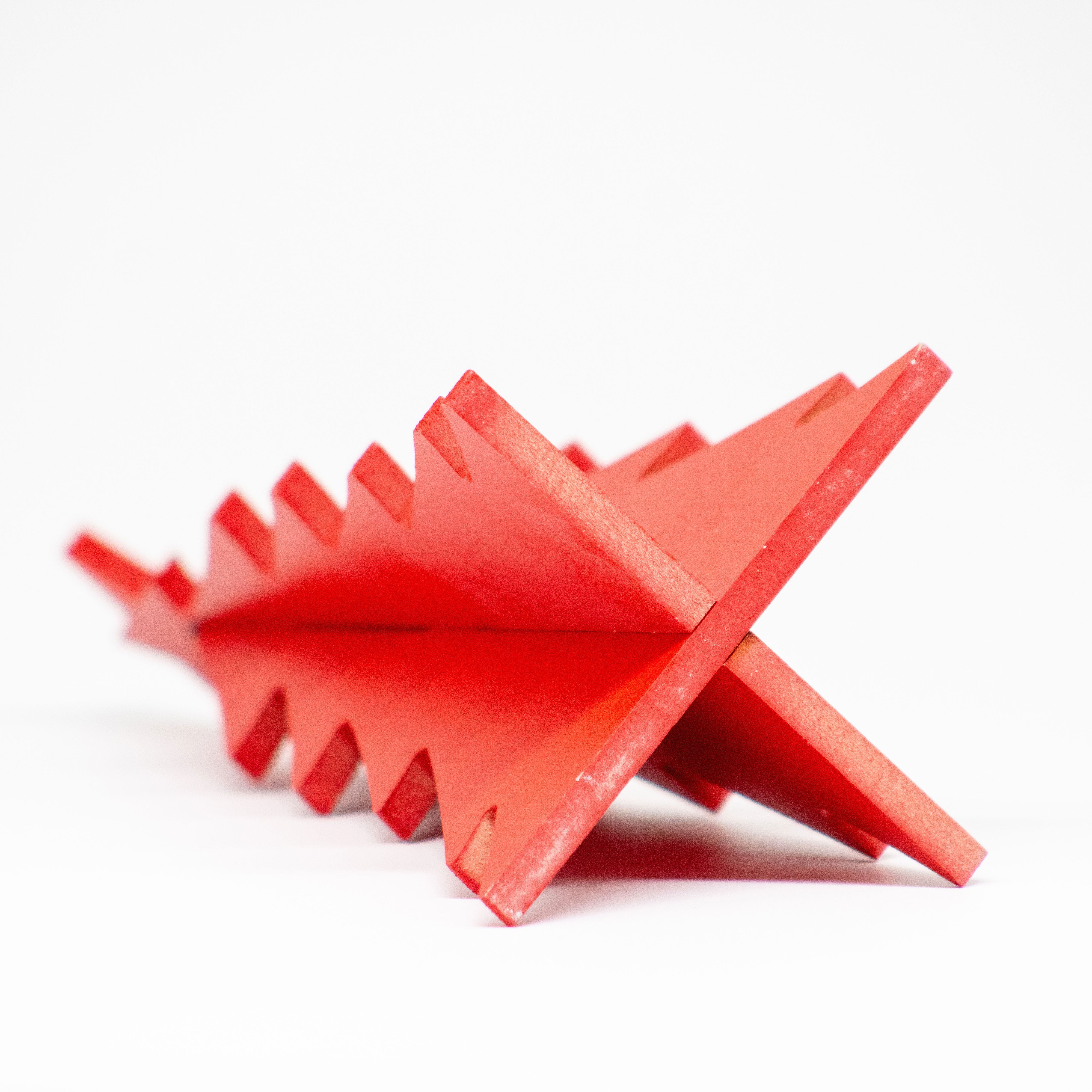Pino Mini Decorativo Rojo â€“ 18 cm